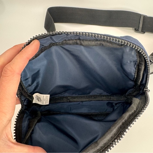 Torus Blue Belt Nylon Bag - Picture 2 of 5